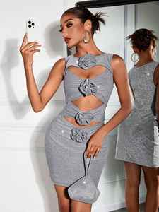 Sin mangas hasta la rodilla Vestido de cóctel de talla grande Silueta brillante Recorte Detalle Cintura natural Maxi Vestido de noche de fiesta - Product Image 5