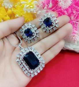 Tendance américain diamant pendentif ensemble Cz pierre fête porter Premium Design indien femmes bijoux à la main en vrac produit - Product Image 1