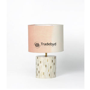 Lámpara de Mesa LED E26 AC con Incrustaciones de Hueso, Diseño Moderno y Artesanal, con Iluminación Regulable y Ecológica para Decoración de Interiores, Tradebyd - Product Image 1