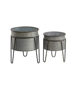 Grandes plaques galvanisées en métal Offre Spéciale, décoration de jardin, ensemble de 2, décoration de la maison avec jardinières sur pied - Product Image 1