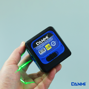 Danmi <span class=keywords><strong>Mini</strong></span> 2 Dòng Không Thấm Nước Quay Màu Xanh Lá Cây Chữ Thập Dòng 360 Độ Tự San Lấp Mặt Bằng Laser Cấp Cho Xây Dựng - Product Image 3