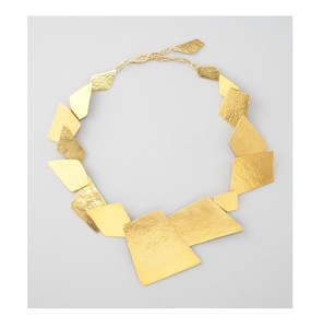 Nouveaux designs tendance Collier en laiton avec pendentif en forme de cœur en CZ baguette Ensemble de bijoux artificiels pour femmes - Product Image 2