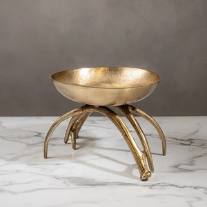 Bol de service en métal de forme ovale martelé en argent poli décoratif de Noël élégant pour hôtels et restaurants - Product Image 3