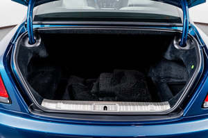 Amazing perfect 2022 <b>R</b>-o-l-l-<b>s</b>-<b>R</b>-o-y-c-e Wraith RWD with low mileage in stock offered at a fantastic deal - Product Image 4