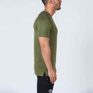Ropa deportiva de gimnasio personalizada para hombre Camiseta de entrenamiento al por mayor con cuello redondeado Fitness activo Estilo deportivo ajustado - Product Image 6