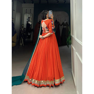 Elegante Chanderi Silk Bollywood Lehenga Choli para mujer para fiesta de verano e invierno al por mayor a granel de FashionHarbour - Product Image 3