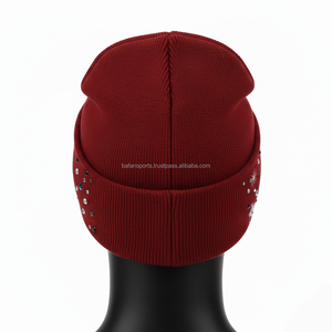 Bonnet d'hiver pour hommes Premium 300 GSM tricot acrylique doux et chaud couleur marron personnalisé 3D broderie Logo jacquard Bonnet pour hommes - Product Image 2