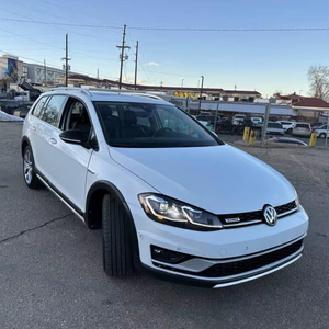 Auto Usado de Calidad a Precio Accesible, Volkswagen Golf Alltrack 2019, Volante a la Izquierda - Product Image 1