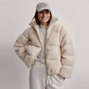 Chaqueta acolchada Sherpa de alta calidad para mujer, chaqueta suave y aislada para protección contra el frío - Product Image 4