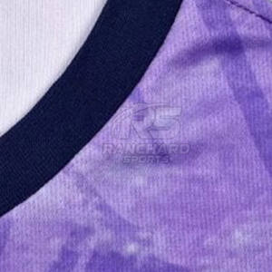 เสื้อฟุตบอลแบบกำหนดเองปี 2025 พร้อมพิมพ์โลโก้ ชุดฟุตบอลเปล่าสำหรับผู้ชาย ชุดทีมฟุตบอล - Product Image 4