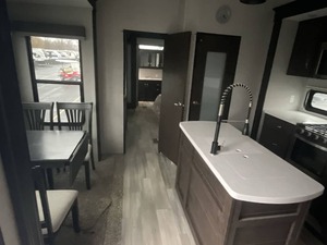 Meilleures ventes pour les modèles d'occasion et neufs 2023 C-o-a-c-h-m-e-n B-r-o-o-k-s-t-o-n-e 344F-L - Product Image 4