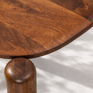 Table à manger ovale en bois de manguier massif GAIA |   Meubles de style Japandi du milieu du siècle |   Forme organique, design minimaliste de luxe - Product Image 2