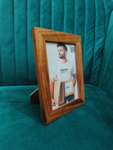 Cadre photo en bois rustique moderne écologique fait à la main de qualité supérieure, montage mural et sur table créatif avec verre transparent et support robuste - Product Image 3