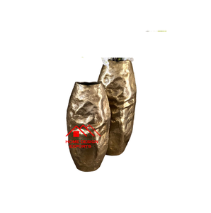 Vaisselle de qualité supérieure Vase à fleurs Hôtel Ware Utilisation Aluminium Coulé Ensemble personnalisé de 2 Vase à fleurs abstrait en laiton fini antique - Product Image 1