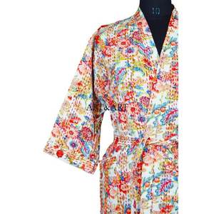 Vente en gros de robes de nuit kimono longues à manches longues en coton indien fait main, respirantes, à motifs floraux, pour femmes, pour l'été - Product Image 4