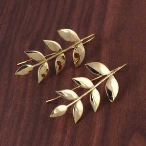 2024 moda Venta caliente 18K chapado en oro y plata de ley 925 plateado clásico colgante hoja pendiente joyería para mujer moda - Product Image 3