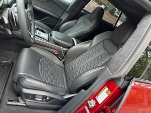 รถยนต์ออดี้ อาร์เอส คิว8 คาร์บอน ออพติค ลักชัวรี เอ็กเซคคิวทีฟ แพ็คเกจ ปี 2023 สภาพดีเยี่ยม เกียร์อัตโนมัติ - Product Image 4