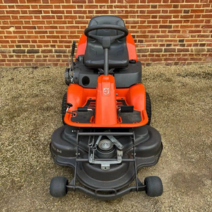 เครื่องตัดหญ้า Husqvarna R 112C รุ่นที่แข็งแกร่ง พร้อมรถแทรกเตอร์สำหรับทำสวน มีจำหน่ายแล้ว - Product Image 3