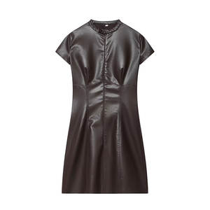 ชุดเดรสหนังผู้หญิงดีไซน์เก๋ไก๋ ความยาวระดับเข่า แบบไม่มีแขน เหมาะสำหรับลุคยามเย็น - Product Image 1