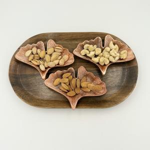 Bandeja de Servir Frutos Secos de Metal Ligero con Diseño Único, Económica, de Primera Calidad, Hecha a Mano, Clásica y Elegante con Forma de Hoja - Product Image 2
