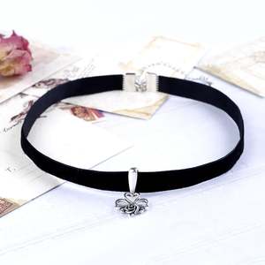 Jeulia Flowering of the Heart Pearl Diamond <b>Choker</b> Necklace for Wedding Party - Product Image 5