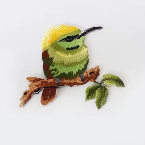 Parches de transferencia de calor con diseño de logotipo de imágenes de animales y pájaros bonitos, ropa de chenilla bordada personalizada - Product Image 6