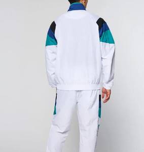 Conjunto de dos piezas de ropa deportiva para hombre, cortavientos y pantalones cortos de bloque de color, trajes de jogging de verano con patrón sólido - Product Image 2