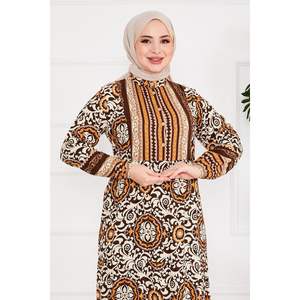 Robe modeste hijab marron en viscose à motifs médaillon - Product Image 1