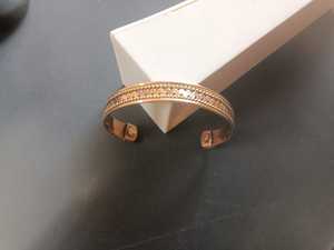 สร้อยข้อมือทองแดงแม่เหล็กทุบโบราณรูปปั้นทางศาสนาจีนสมัยใหม่คุณภาพสูงอาจช่วยบรรเทาโรคข้ออักเสบ - Product Image 2