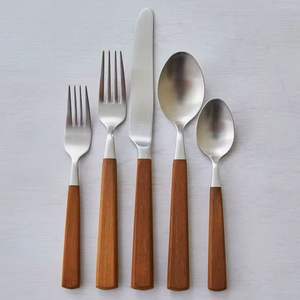 Juego de Cubiertos de Acero Inoxidable con Mangos de Madera/Bambú/Metal en Espiral, Diseño Moderno, Apto para Lavavajillas, Tenedor de Cena Sostenible - Product Image 3