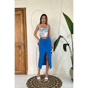 Jupe fendue en satin bleu avec ajustement réglable – Vente en gros - Product Image 4