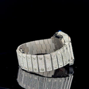 Montre unisexe en or blanc glacé avec moissanite et diamant de haute qualité VVS D clarity - Product Image 4