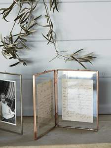 Marco de fotos de vidrio de metal clásico Premium con patrones artesanales intrincados Ecológico Personalizable para una decoración vintage elegante - Product Image 5