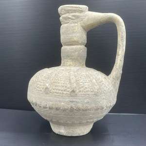 Jarrón de Terracota Vintage con Asa, Cerámica Texturizada Única de Estilo Bohemio, Decoración Rústica Antigua para el Hogar, Biodegradable y Desechable - Product Image 6