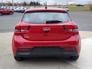Red Rio5 S Wagon Usado, Volante a la Izquierda, Techo Solar, Arranque Remoto, Asientos de Cuero, Paquete Premium, Ruedas de Acero, Navegación, Automático - Product Image 3