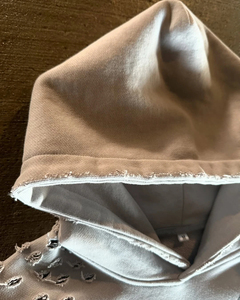 เสื้อฮู้ดดี้ทรงบ็อกซี่แบบครอป ผ้าเฟรนช์เทอร์รี่ 420 แกรม พิมพ์ลายกราฟิก ล้างสีแบบแอซิดวอช ทรงโอเวอร์ไซส์ สไตล์ดิสเทรส - Product Image 5