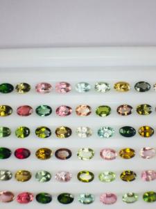 พลอยพลอยทรงวงรีหลายทัวร์มาลีนธรรมชาติเป็นประกายมีใบรับรองการขัดที่สมบูรณ์แบบและราคาถูกมาก - Product Image 5