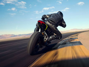 Disponibles Ahora: Motocicletas Speed Triples 1200 R-S 2025, Nuevas en Stock - Product Image 4