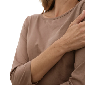 T-shirt femme en coton biologique de luxe 100% certifié GOTS, col bateau, manches 3/4, brun, pré-rétréci, coupe classique, doux et premium - Product Image 5