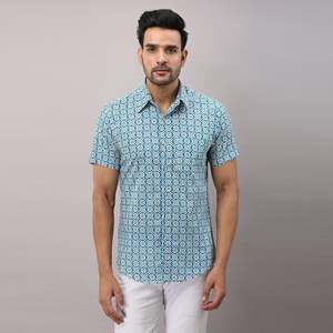 Chemise imprimée en coton bleu clair décontractée pour homme Robe simple boutonnage ODM avec tissu tissé anti-rides imprimé de fleurs Taille XL - Product Image 4