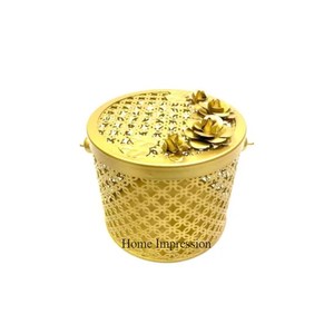 Latest Pattern Arrival Heavy Duty Metal Base High Graded Gold Plated Wired Made Festive and Occasions Gifts Hampers <b>Baskets</b> - Product Image 5