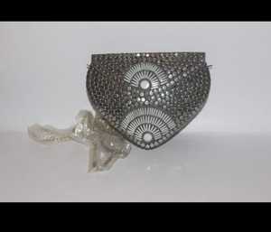 Bolso de mano con incrustaciones de mosaico de lujo para mujer moderna estilo elegante bolso de mano de mosaico de Metal para bodas y celebraciones y precio bajo - Product Image 5