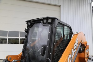 Chargeuse compacte TV620B 2023, mini-chargeuse frontale, chargeuse sur pneus, cylindre hydraulique Eaton, moteur diesel 55 kW, pompe à engrenages - Product Image 2