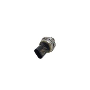 CAPTEUR DE PRESSION D'HUILE VOLKSWAGEN T-Roc Série 05E906277A Essence 1000 (17>21) - Product Image 2