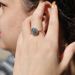 Labradorite ovale rawa design bague en argent petite bague en argent meilleur cadeau pour Noël - Product Image 3