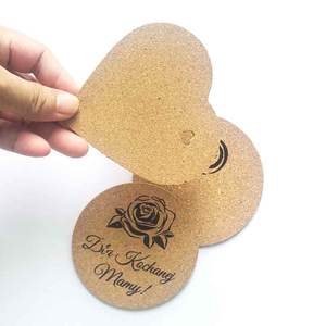 112. Ensemble de dessous-de-verre en bois durable, fabriqué avec des détails de grain robustes, adapté pour protéger les tables domestiques délicates - Product Image 2