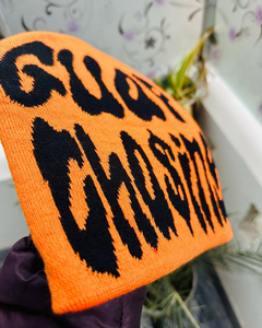 Nouveau Bonnet tricoté d'hiver unisexe Patch en cuir personnalisé Chapeaux OEM chauds avec logo Vente en gros de motifs de caractères Prix bon marché Bonnets personnalisés - Product Image 6