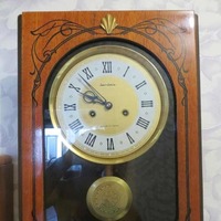 Jam Dinding Ruang Tamu Gaya Antik Vintage Pernikahan Potret Lembaran 12mm Jarum Kuarsa Satu Sisi Kayu Bambu Kreatif
