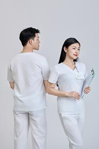 Ensemble de blouses médicales unisexes fabriquées au Vietnam, WFX-CVC, 45% polyester, 3% élasthanne, tissu à détection d'aiguilles, 52% coton, FMF - Product Image 4