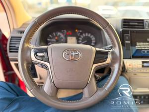 Toyota Land Cruiser Prado GRJ150L 2023, 4.0L V6, 4x4, Automática, Usada, Especificaciones GCC, Volante a la Izquierda |   Para Exportación - Product Image 2